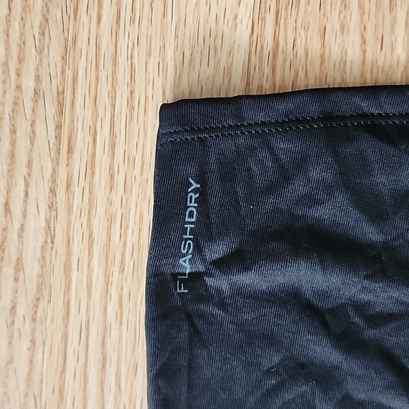 North Face Medium Black Flash Dry Short Sleeve Tee - Picture 3 of 5